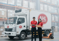 NHÂN VIÊN VẬN CHUYỂN