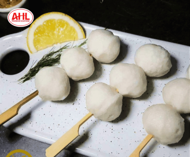 Phân biệt chả cá Surimi và chả cá truyền thống: Đâu là lựa chọn phù hợp cho bữa ăn hiện đại?