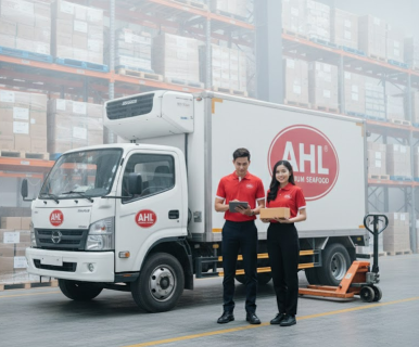 NHÂN VIÊN VẬN CHUYỂN